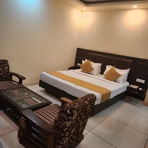 https://sandeep.top-gurgaonhotels.com